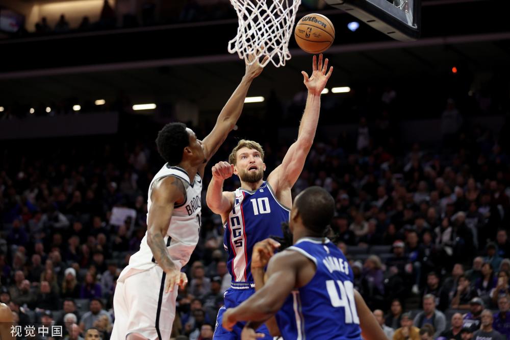 本土球员迎 本土球员迎